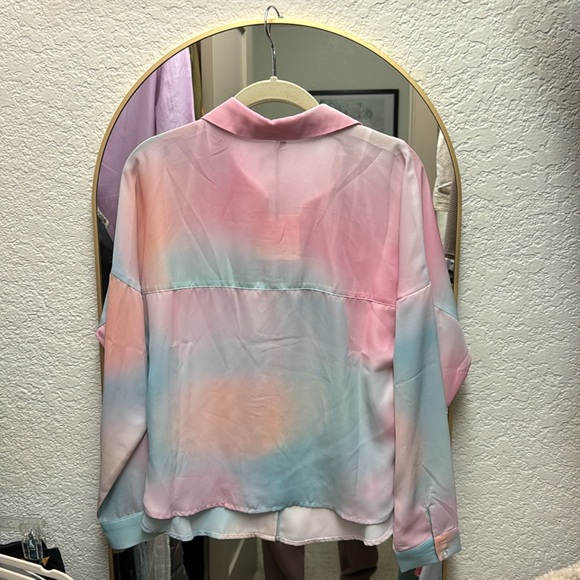 Superdown Button down Blouse - Picture 3 of 4